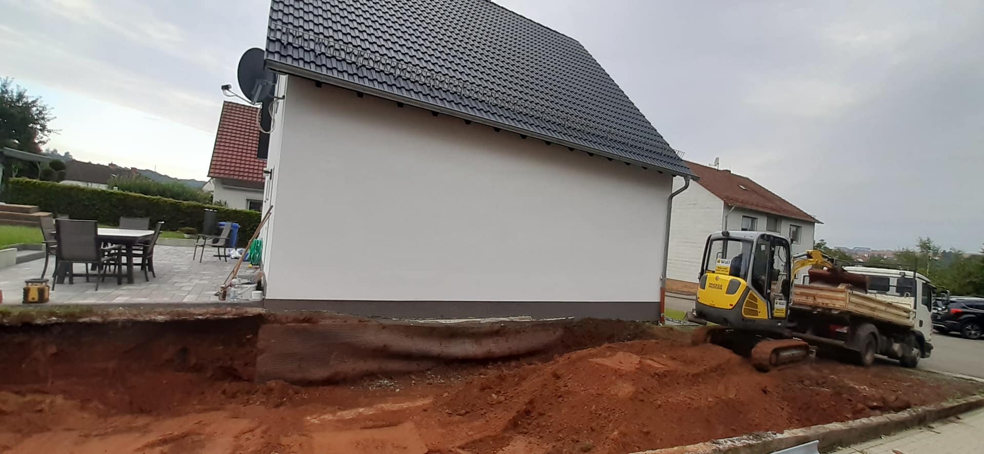 Wall - Bagger Erdarbeiten