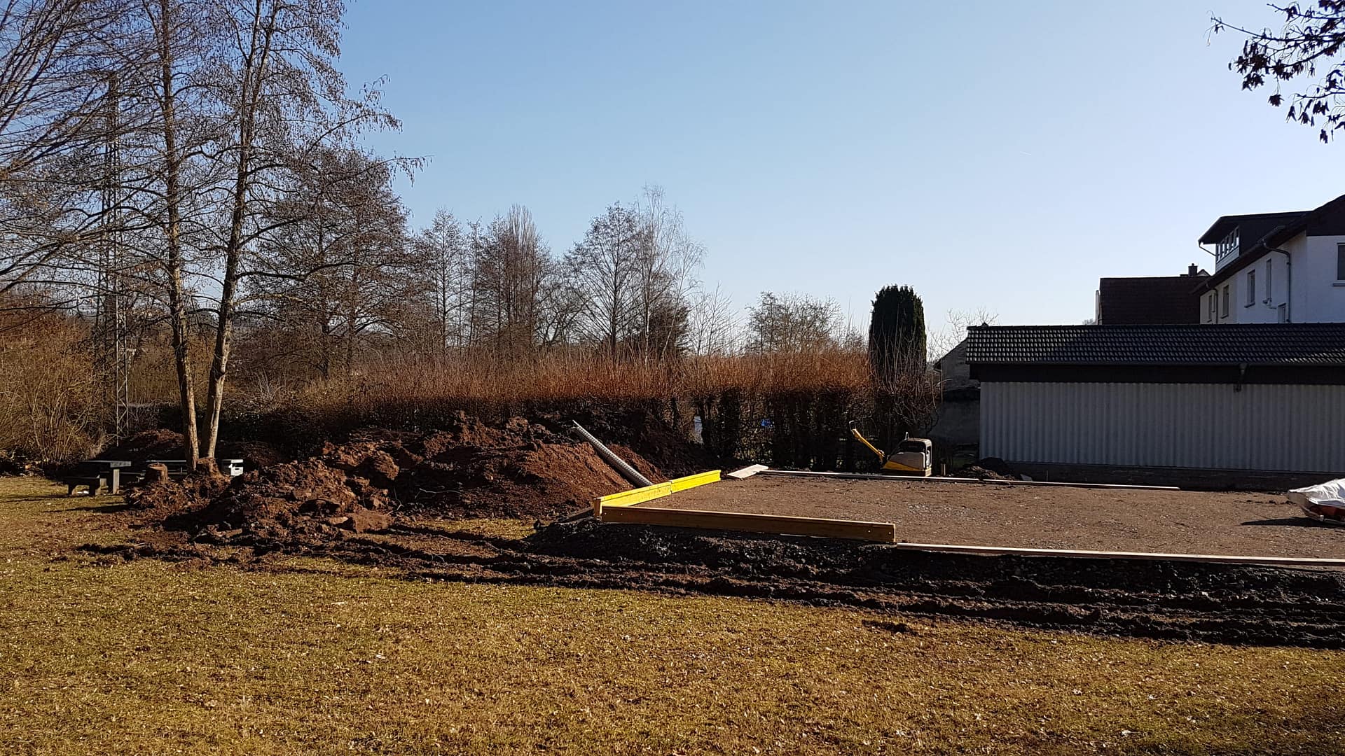 Firma Bodenplatte Vorbereitung: Erdarbeiten, Baggerarbeiten, Aushub, Schottern, Verdichten.. - Wall Tiefbau